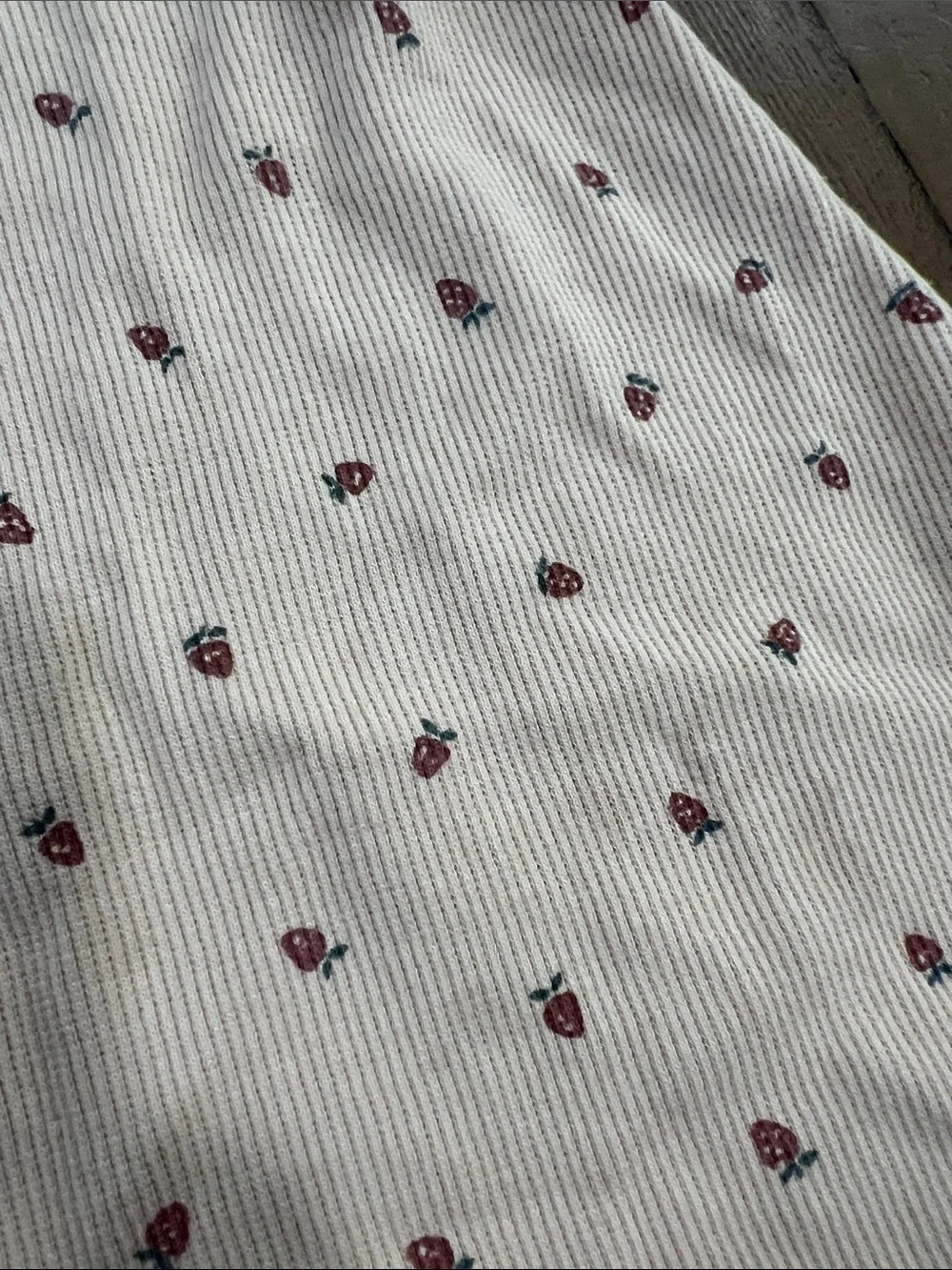 Quincy Mae ribbed strawberry print ruffle collar dress 2-3 years play condition